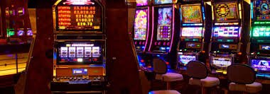 Filipino player accessing pnxbet live casino and slots on a mobile browser in the Philippines